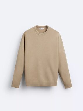 Zara Men's Crewneck Sweater in Tan